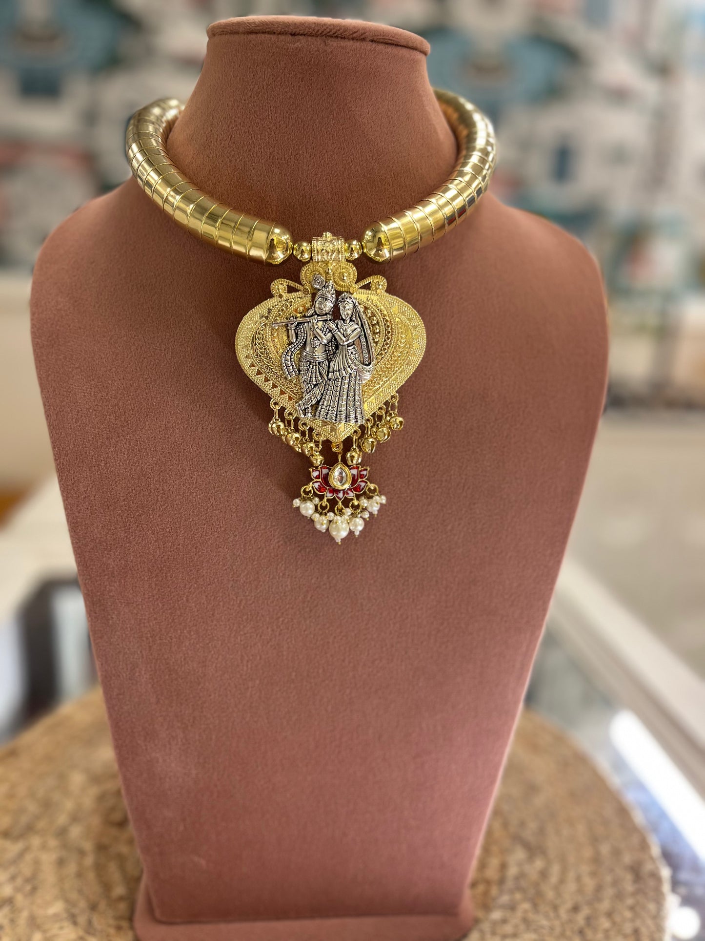 Radha Krishna Gold Hasli
