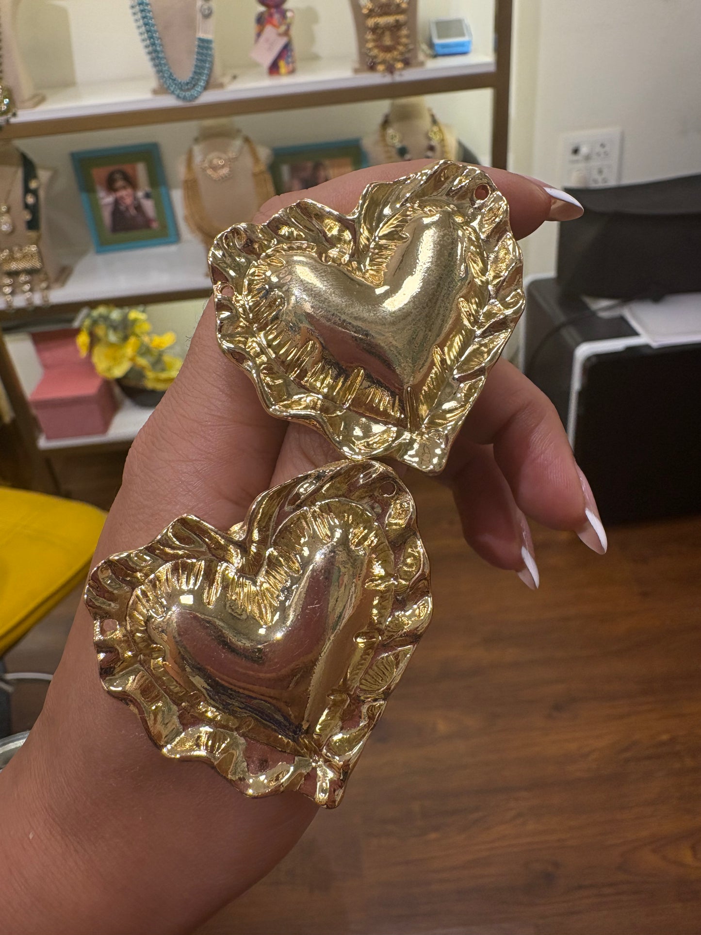 Bold Heart Gold earrings