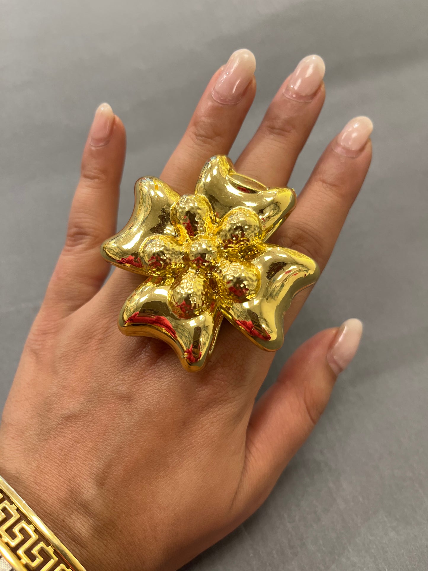 All Gold Bow Ring