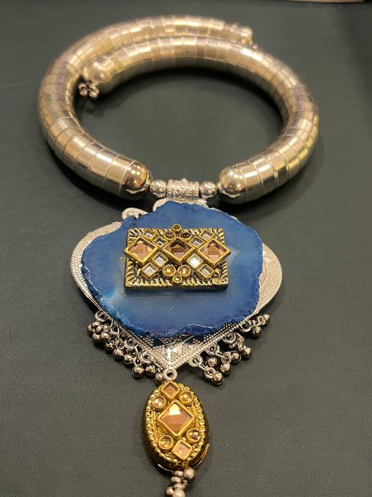 Silver blue aiget hasli