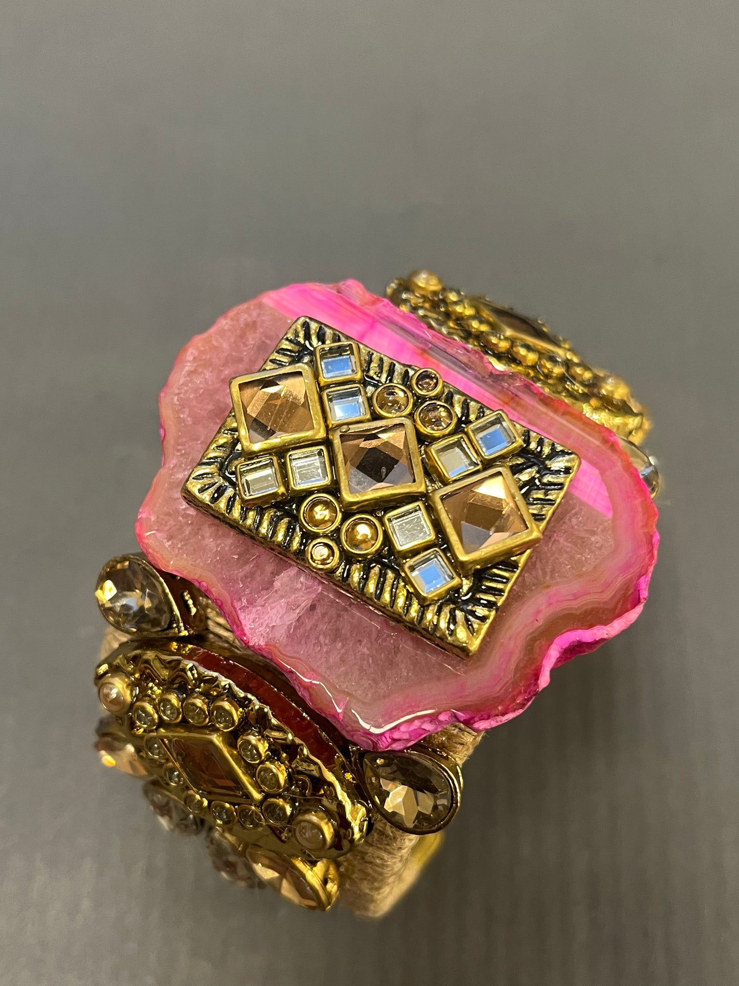 Pink aiget stone cuff