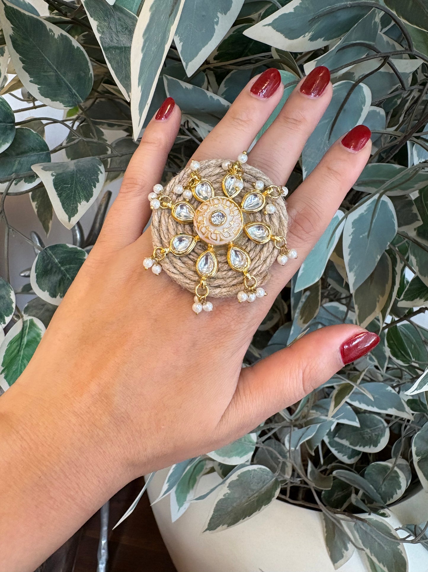 Kundan jute ring