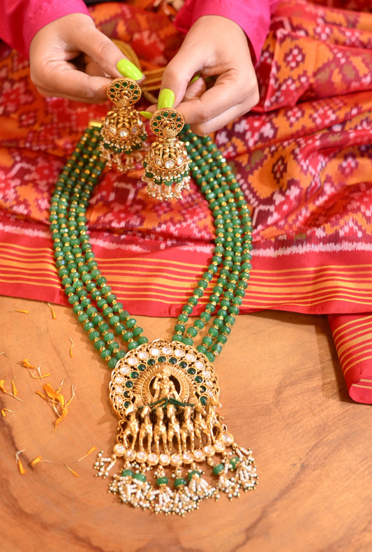 Temple Emerald Set