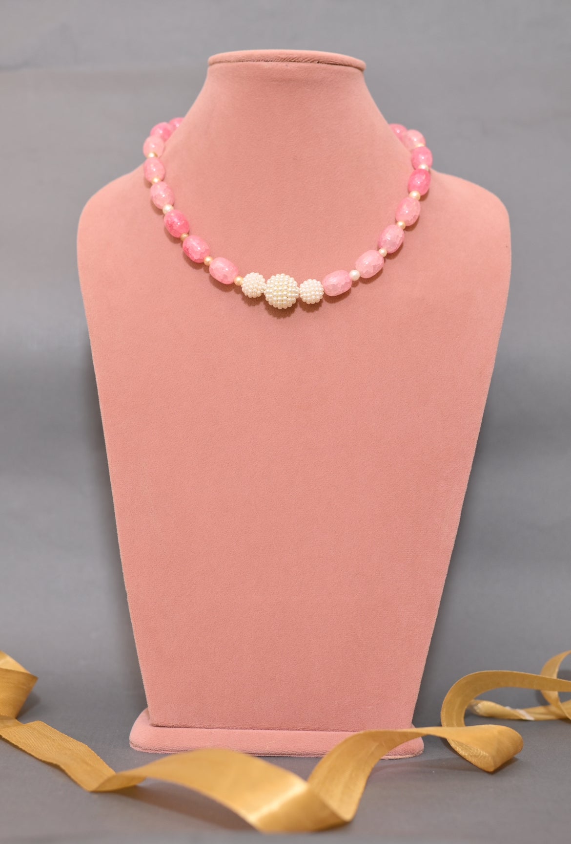 Timeless single layer necklace