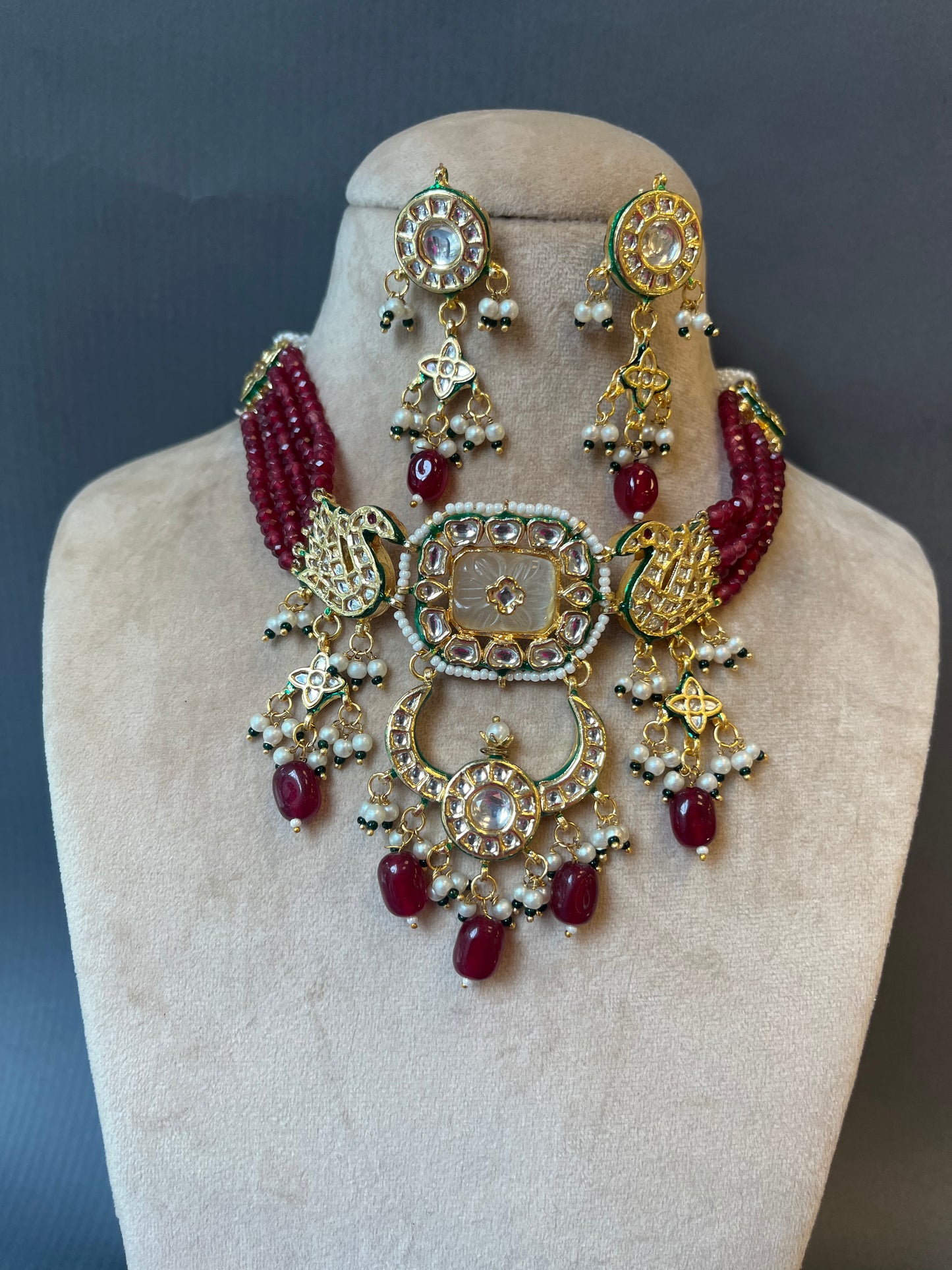 Kundan choker set