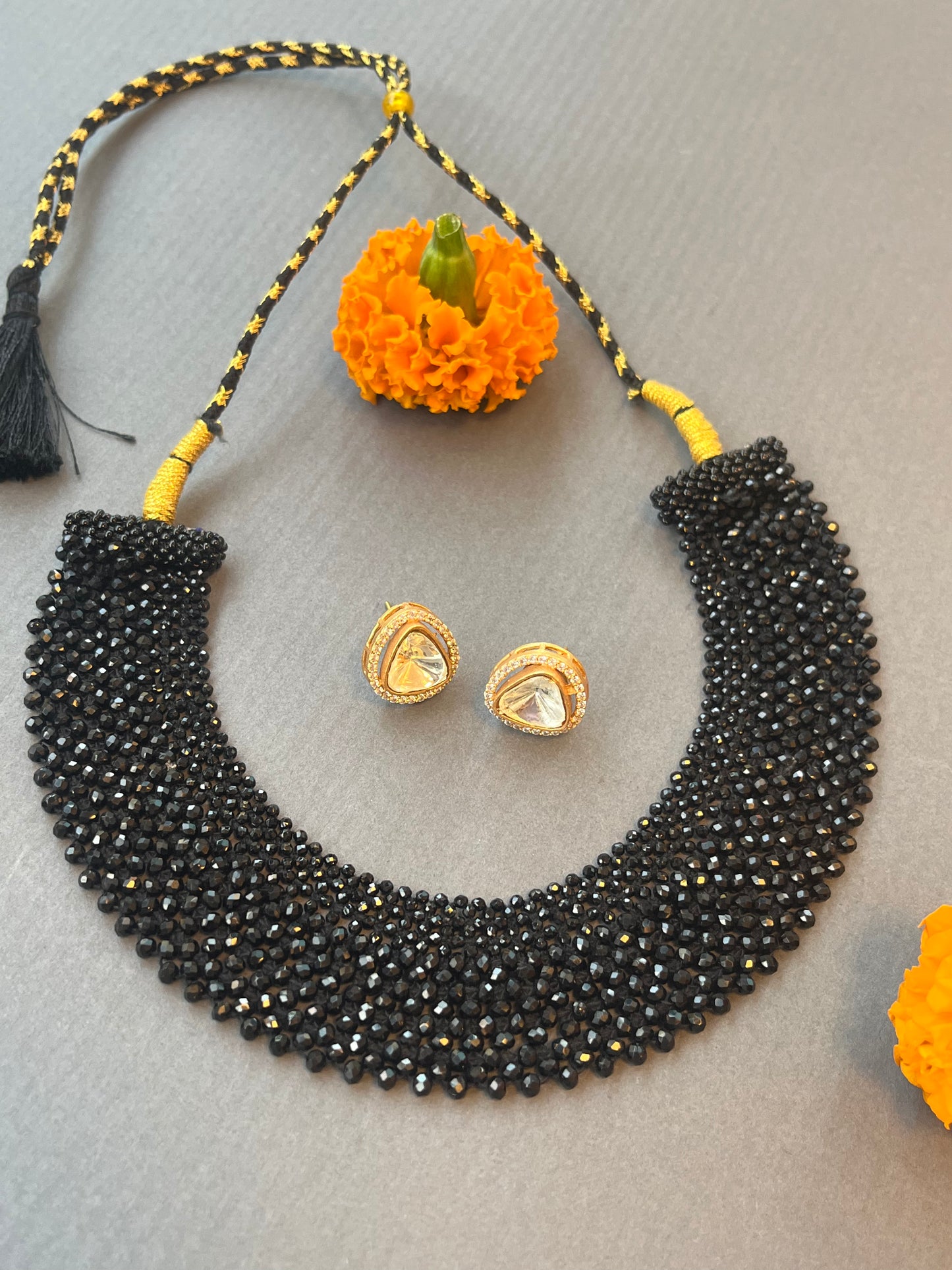 Black chique choker set