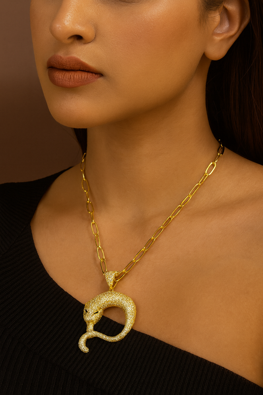 Panther pendant with chain
