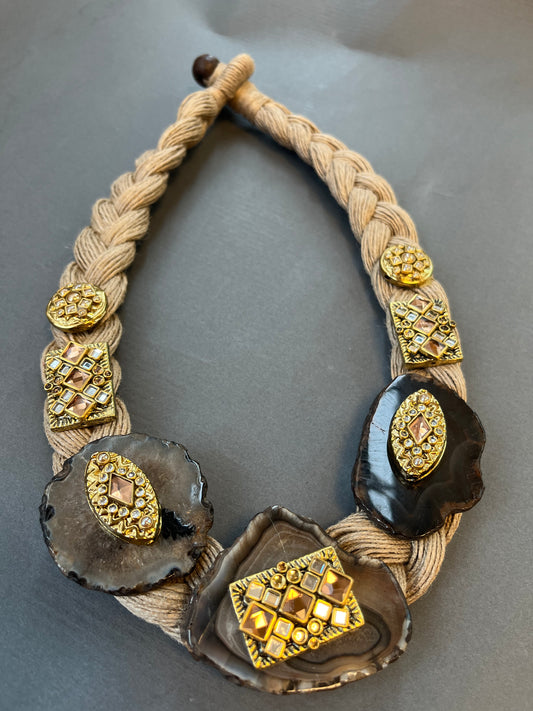 Aiget Black Jute Necklace