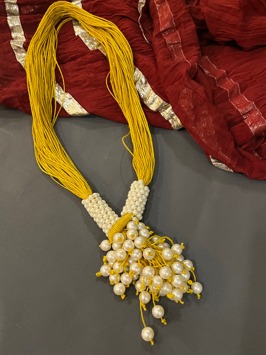 Yellow jute necklace