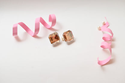 Sparkle with Swarovski: Elevate Your Style with Our Stunning Swaroski Earrings - Kiwibymusskan