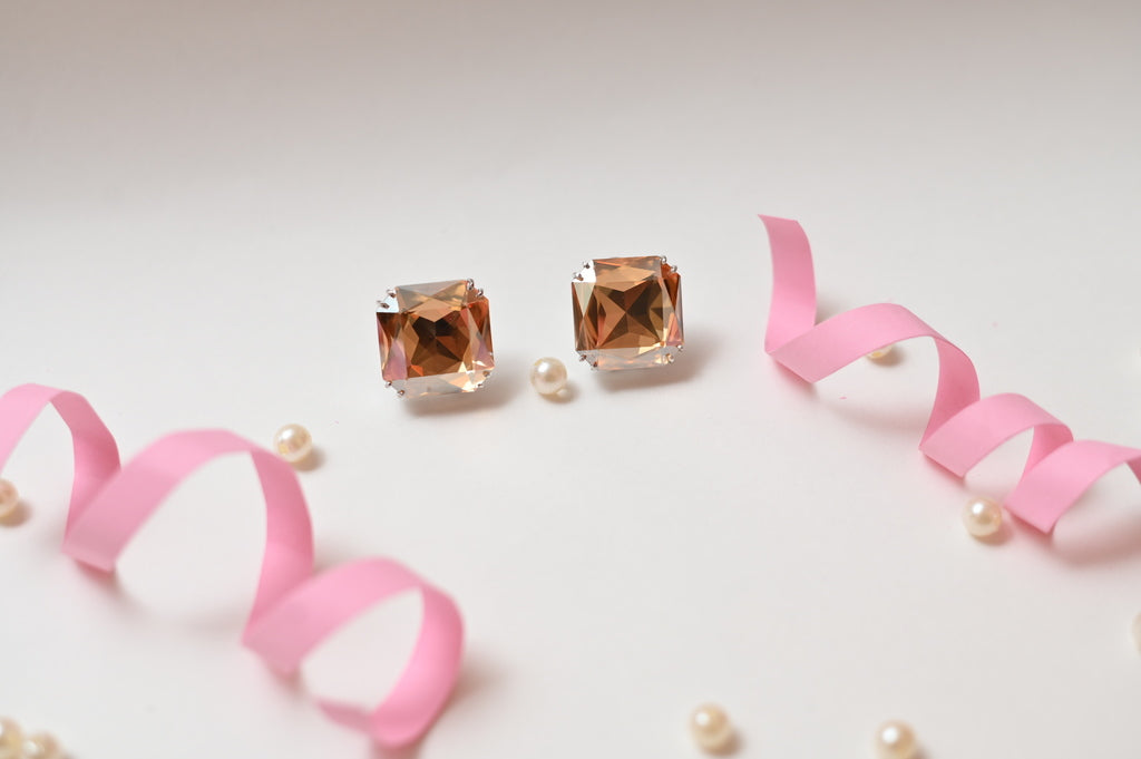 Sparkle with Swarovski: Elevate Your Style with Our Stunning Swaroski Earrings - Kiwibymusskan