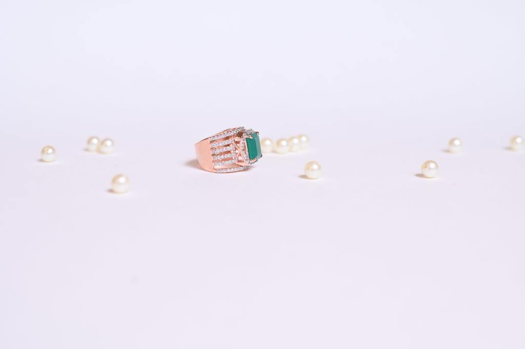 Travel in Style with our Stunning 6 Layer Cocktail Ring, Perfect for Any Occasion - Kiwibymusskan