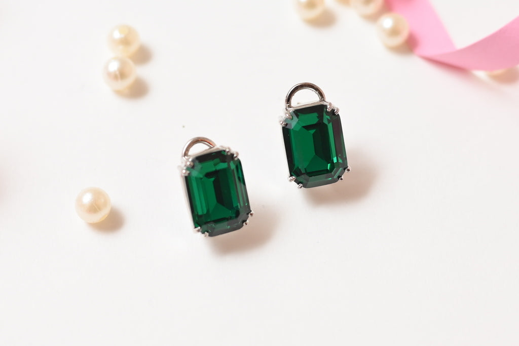 Stunning green Swarovski Stud Earrings - Kiwibymusskan