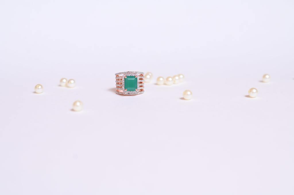 Travel in Style with our Stunning 6 Layer Cocktail Ring, Perfect for Any Occasion - Kiwibymusskan